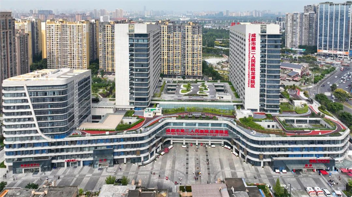 公司參建的成都市第二人民醫(yī)院龍?zhí)夺t(yī)院建設(shè)項(xiàng)目迎接魯班獎(jiǎng)專(zhuān)家組現(xiàn)場(chǎng)復(fù)查